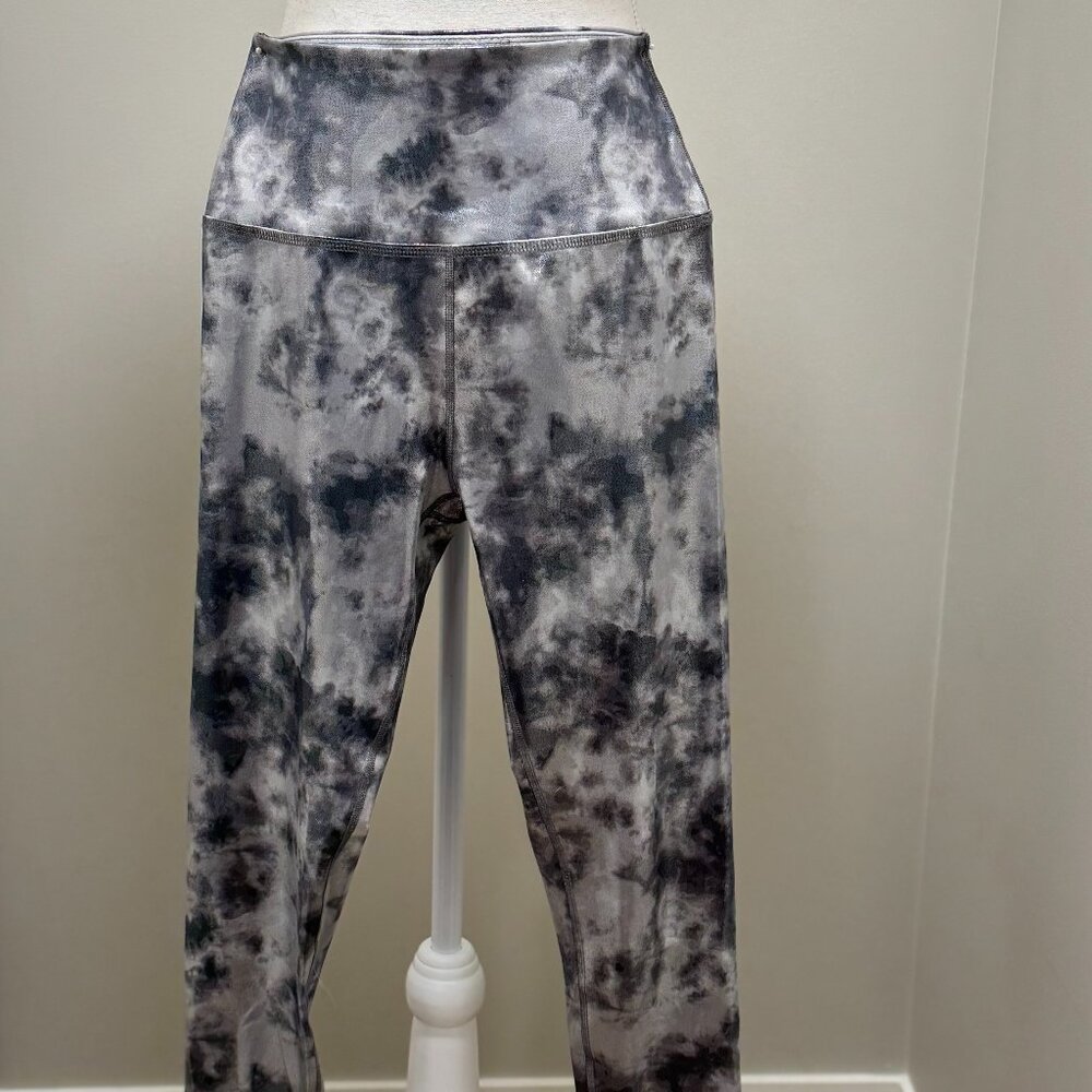 Woman's |Beyond Yoga| leggings |